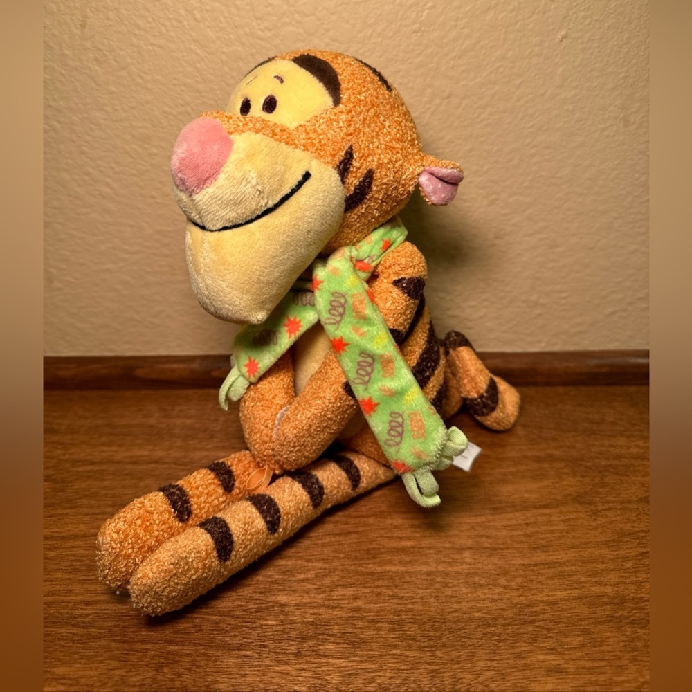 Walt Disney SCENTSY Buddy Tigger Plush Winnie Pooh Bear Orange Tiger‎  13” Scent - Picture 2 of 5